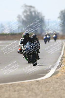 media/Sep-20-2025-TrackDaz (Sat) [[27f0cde673]]/B Group/220pm (Turn 9)/